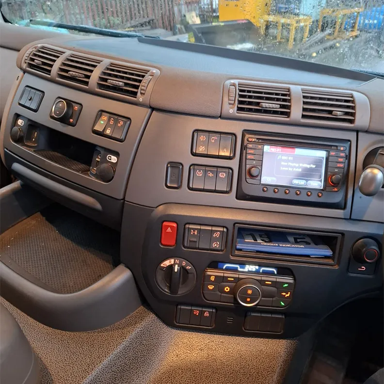 32T Beavertail Daf CF 410 Truck & Crane 2021